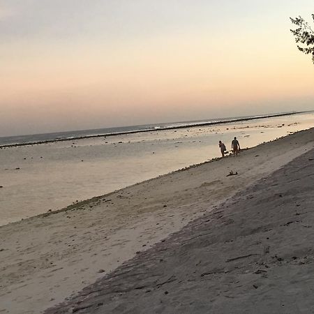 松小屋 馬累 外观 照片